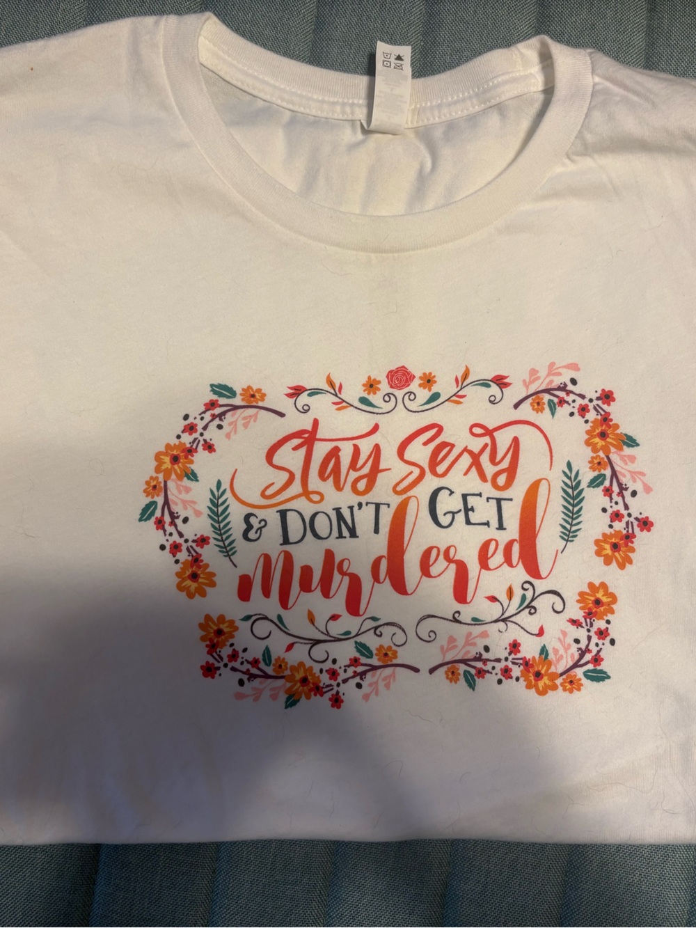 “My favorite murder” podcast tee shirt women’s large